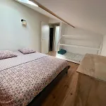 Le De Nino Alpstuga *